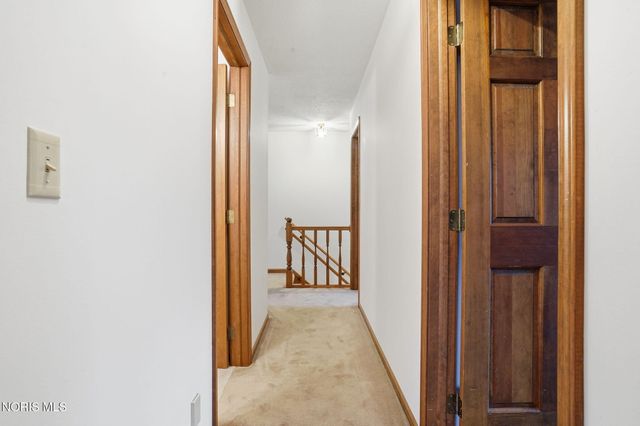 701 Red Fox Road, Findlay, OH 45840