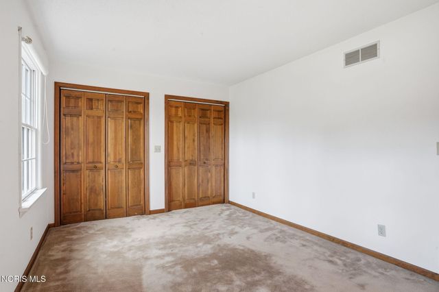 701 Red Fox Road, Findlay, OH 45840