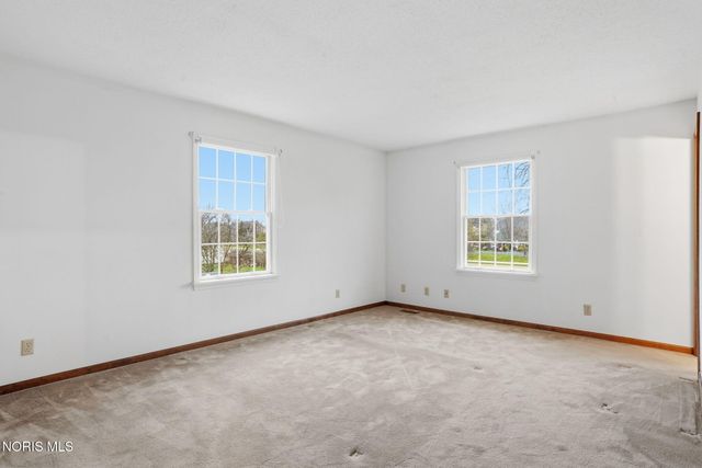 701 Red Fox Road, Findlay, OH 45840