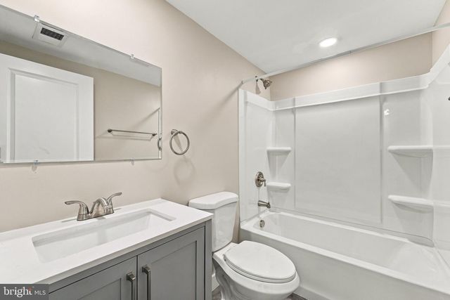 825 W 3RD ST, Florence, NJ 08518