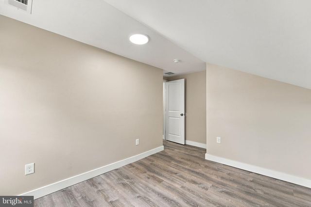 825 W 3RD ST, Florence, NJ 08518