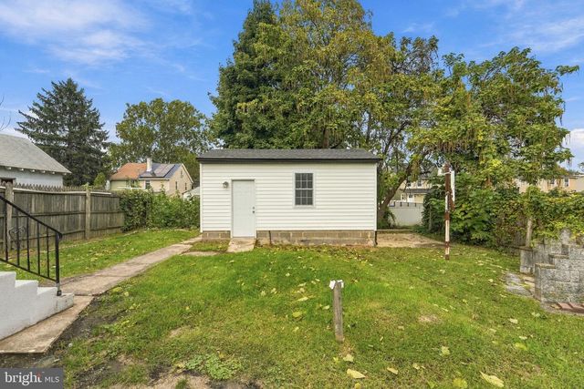 825 W 3RD ST, Florence, NJ 08518