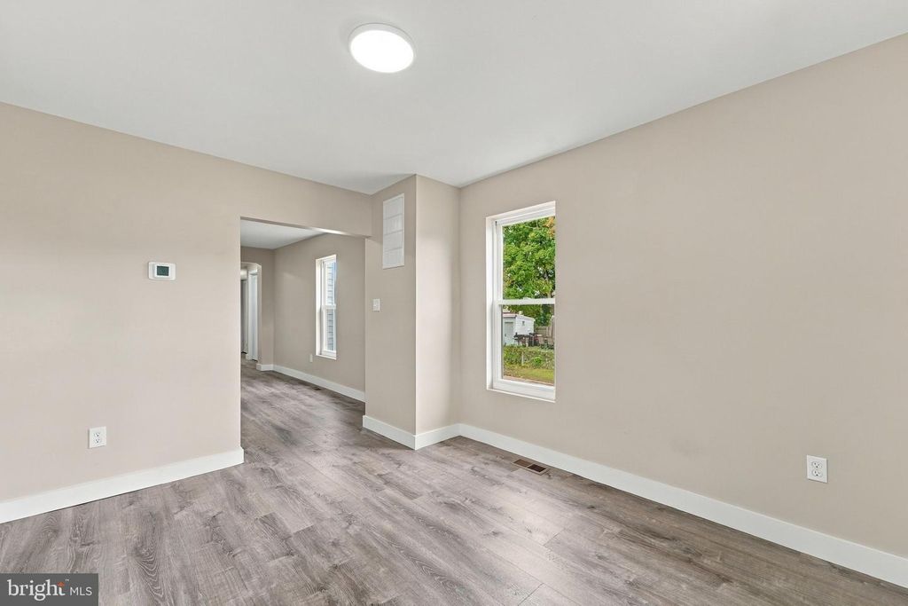 825 W 3RD ST, Florence, NJ 08518 — photo 4
