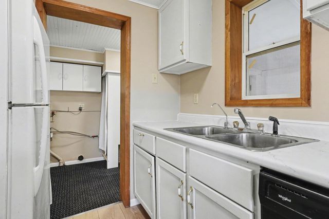 9558 Belding Road NE, Rockford, MI 49341