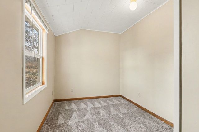 9558 Belding Road NE, Rockford, MI 49341