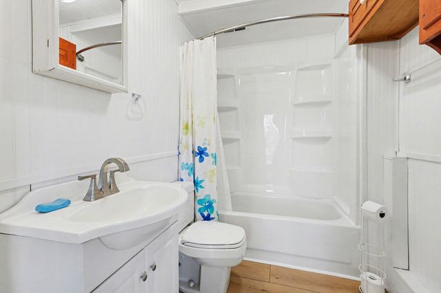 9558 Belding Road NE, Rockford, MI 49341