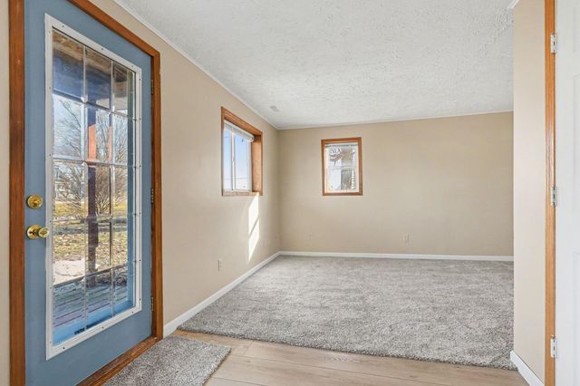 9558 Belding Road NE, Rockford, MI 49341