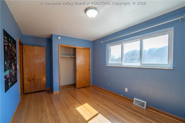 670 Forest Circle, South Charleston, WV 25303