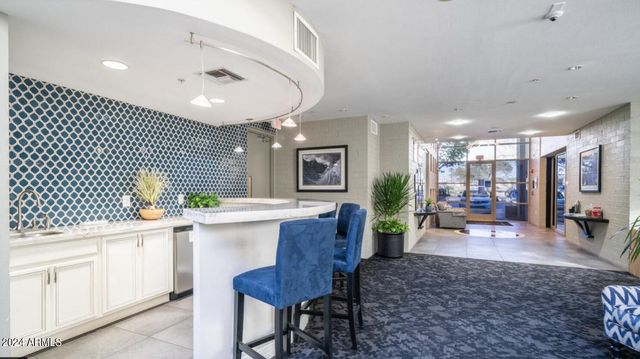 1701 E COLTER Street 421, Phoenix, AZ 85016