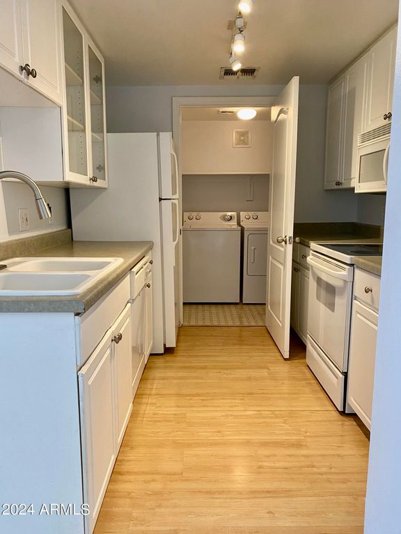1701 E COLTER Street 421, Phoenix, AZ 85016 — photo 3