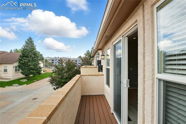 2006 Summerset Drive, Colorado Springs, CO 80920