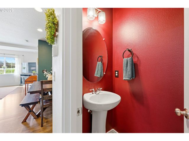 2243 Se 19TH St, Gresham, OR 97080