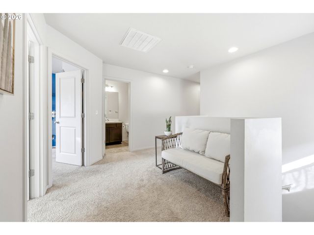 2243 Se 19TH St, Gresham, OR 97080