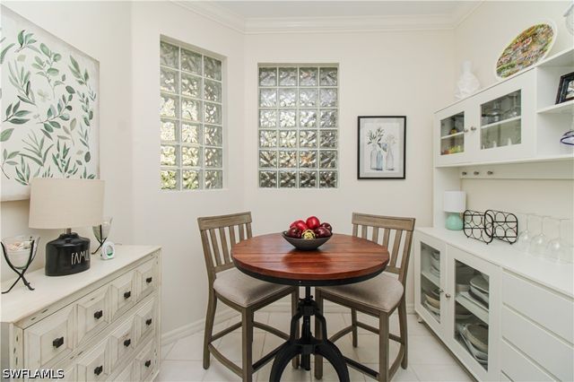 8217 Parkstone PL 102, Naples, FL 34120