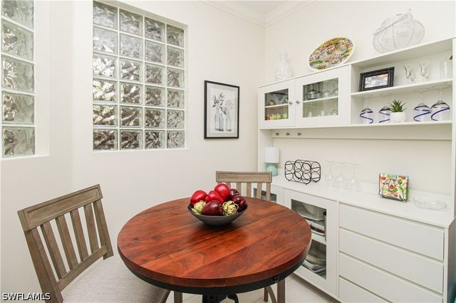 8217 Parkstone PL 102, Naples, FL 34120