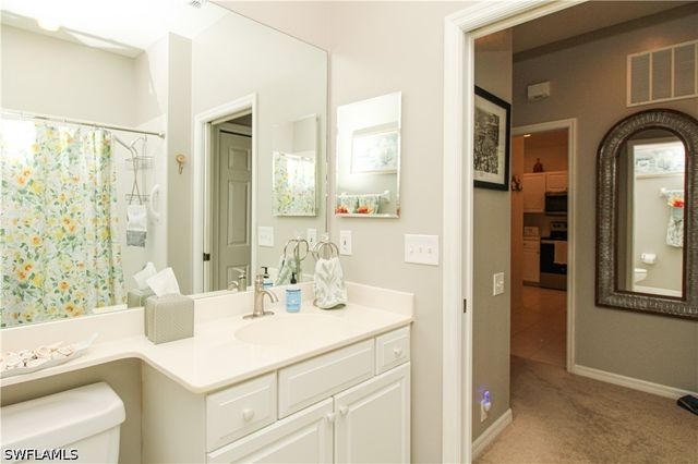 8217 Parkstone PL 102, Naples, FL 34120