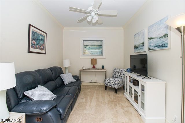 8217 Parkstone PL 102, Naples, FL 34120