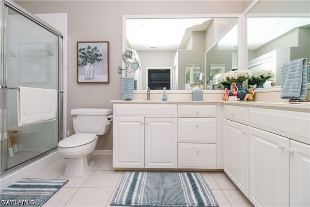 8217 Parkstone PL 102, Naples, FL 34120