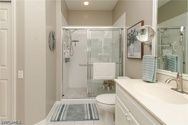 8217 Parkstone PL 102, Naples, FL 34120