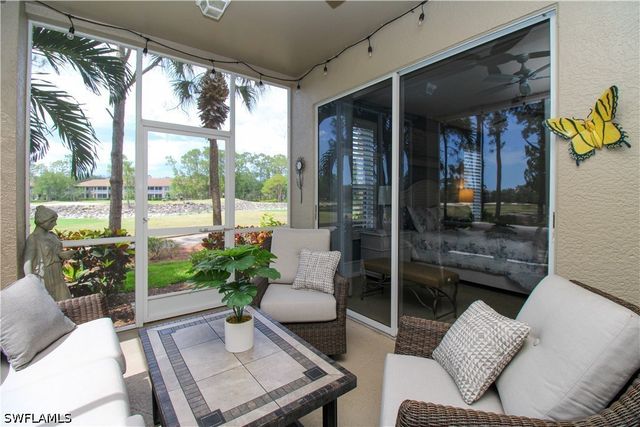 8217 Parkstone PL 102, Naples, FL 34120
