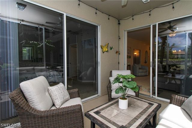 8217 Parkstone PL 102, Naples, FL 34120