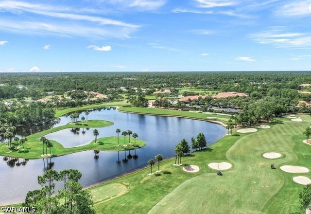 8217 Parkstone PL 102, Naples, FL 34120