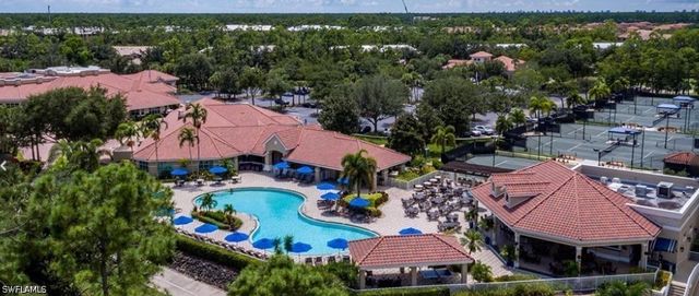 8217 Parkstone PL 102, Naples, FL 34120