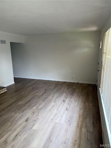 9091 Patrick Drive, St John, MO 63114