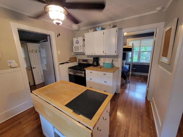 1610 Jackson Park DRIVE, Delavan, WI 53115