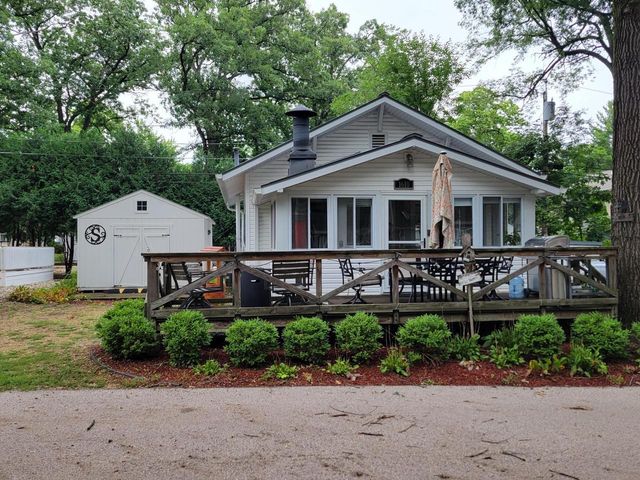 1610 Jackson Park DRIVE, Delavan, WI 53115