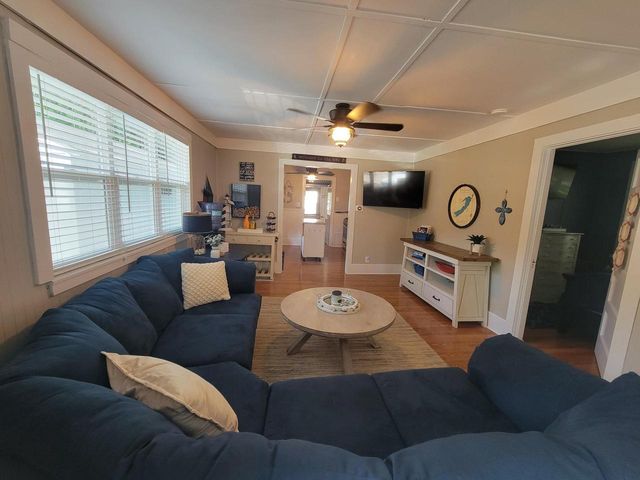 1610 Jackson Park DRIVE, Delavan, WI 53115