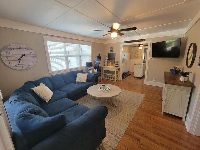 1610 Jackson Park DRIVE, Delavan, WI 53115