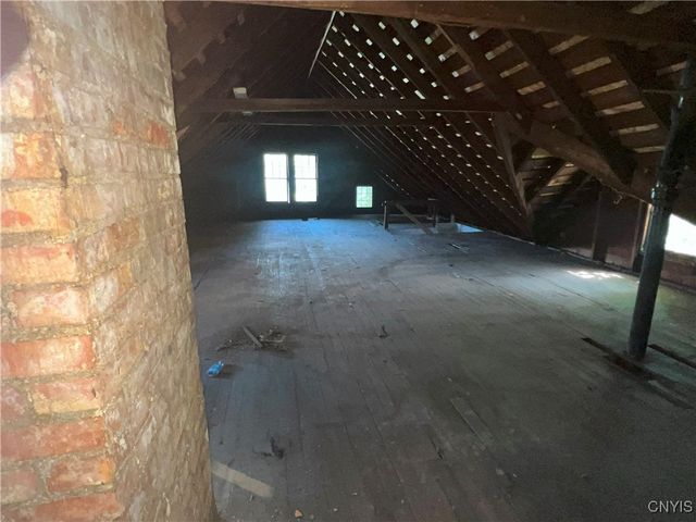 619 Stolp Avenue 21, Syracuse, NY 13207