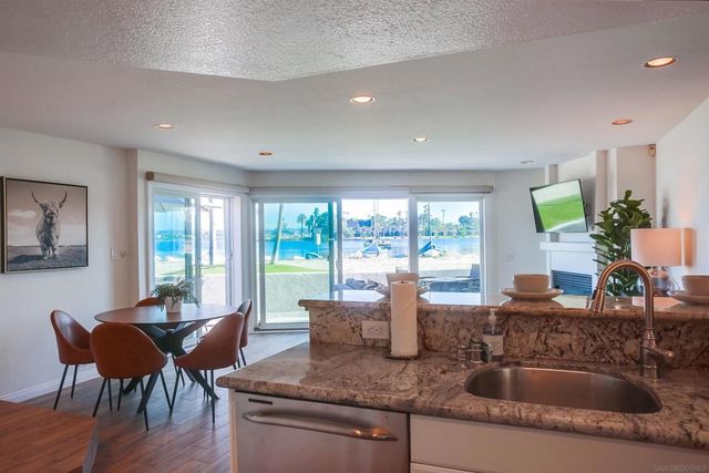 3268 Bayside Walk, San Diego, CA 92109
