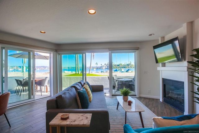 3268 Bayside Walk, San Diego, CA 92109