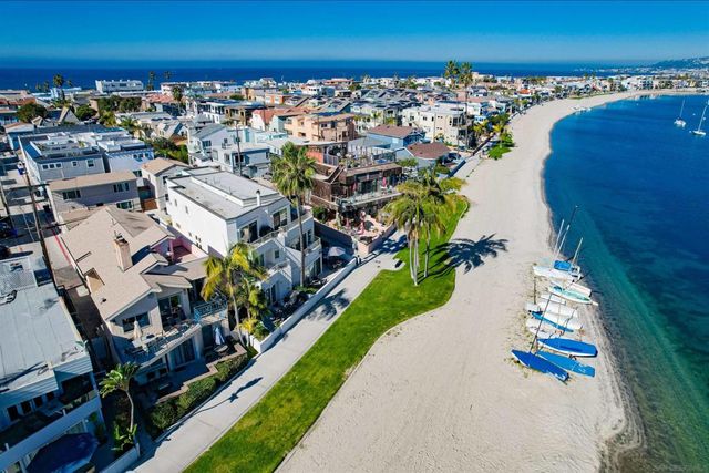 3268 Bayside Walk, San Diego, CA 92109