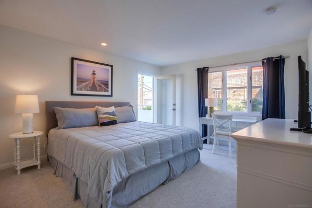 3268 Bayside Walk, San Diego, CA 92109