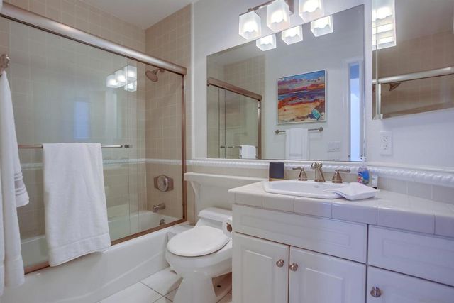 3268 Bayside Walk, San Diego, CA 92109
