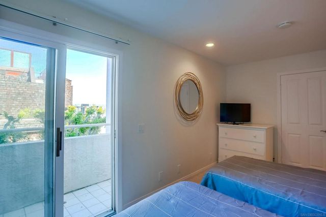 3268 Bayside Walk, San Diego, CA 92109