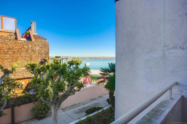 3268 Bayside Walk, San Diego, CA 92109