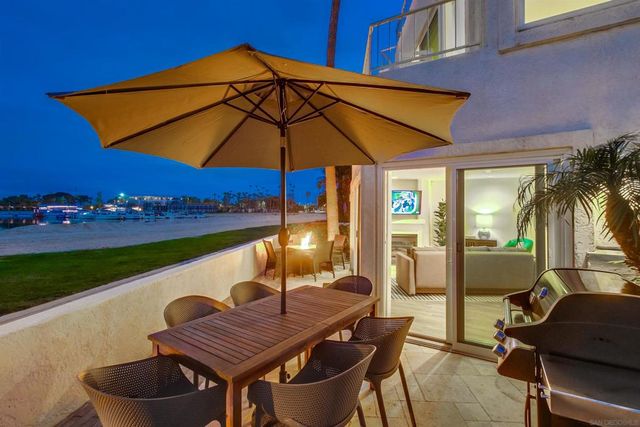 3268 Bayside Walk, San Diego, CA 92109