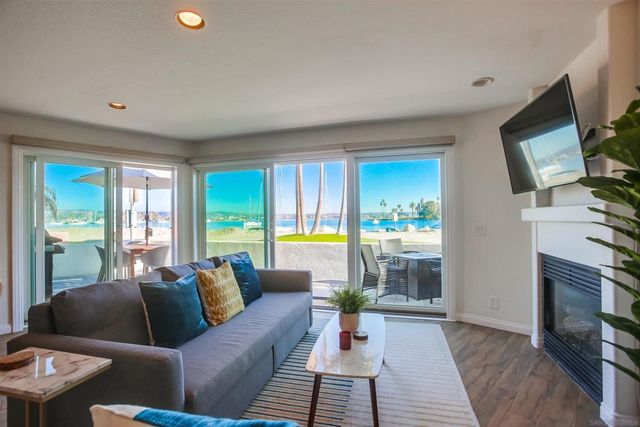 3268 Bayside Walk, San Diego, CA 92109
