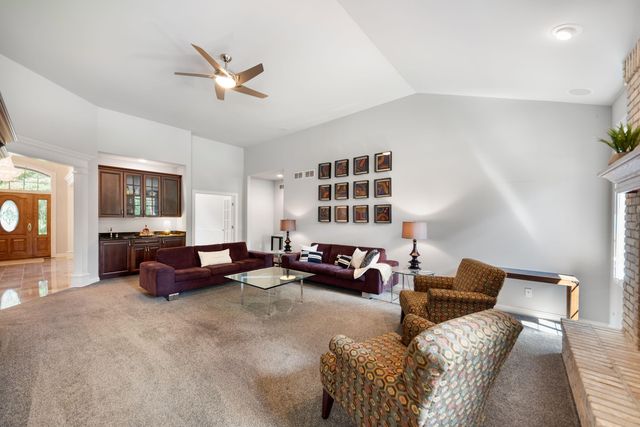 9771 Rambling Rose Lane, St. John, IN 46373