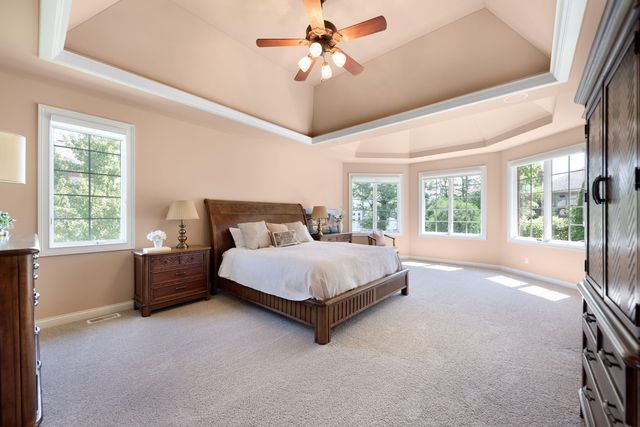 9771 Rambling Rose Lane, St. John, IN 46373