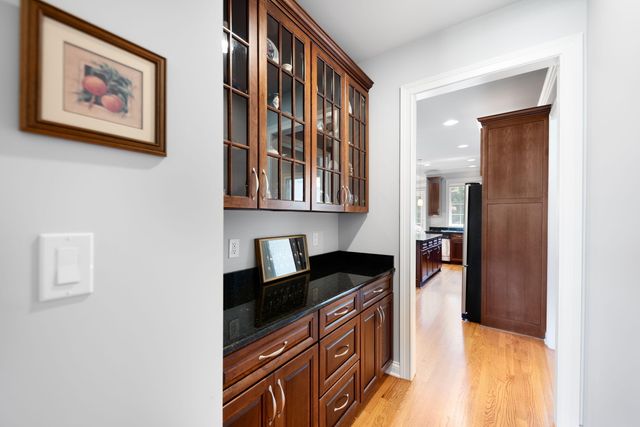 9771 Rambling Rose Lane, St. John, IN 46373