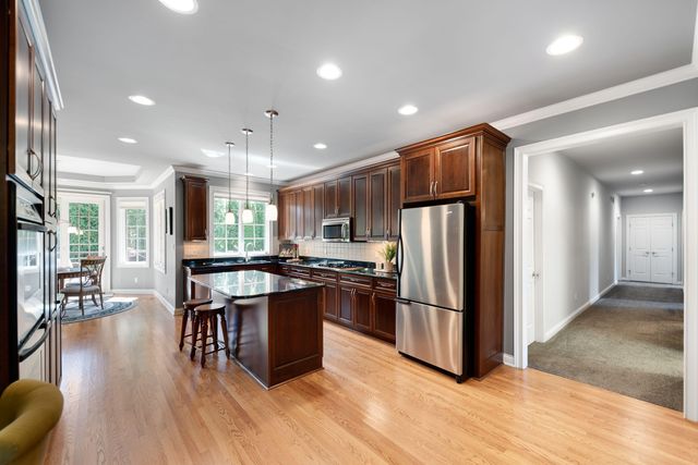 9771 Rambling Rose Lane, St. John, IN 46373