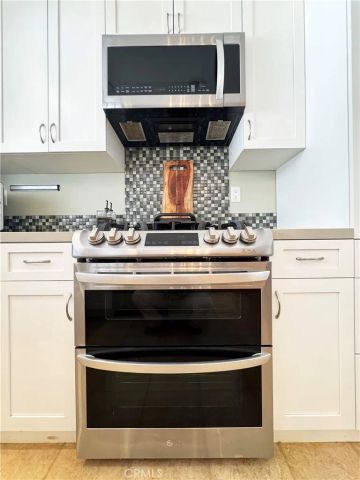 6145 Shoup Avenue 58, Woodland Hills, CA 91367