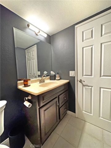 6145 Shoup Avenue 58, Woodland Hills, CA 91367