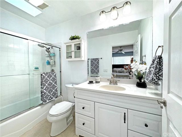 6145 Shoup Avenue 58, Woodland Hills, CA 91367