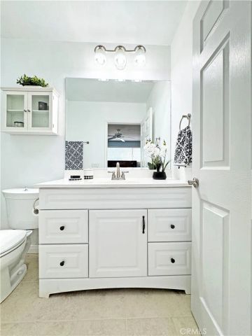6145 Shoup Avenue 58, Woodland Hills, CA 91367